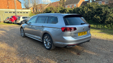 Volkswagen Passat 2.0 TDI EVO SCR R-Line 5dr DSG Diesel Estate